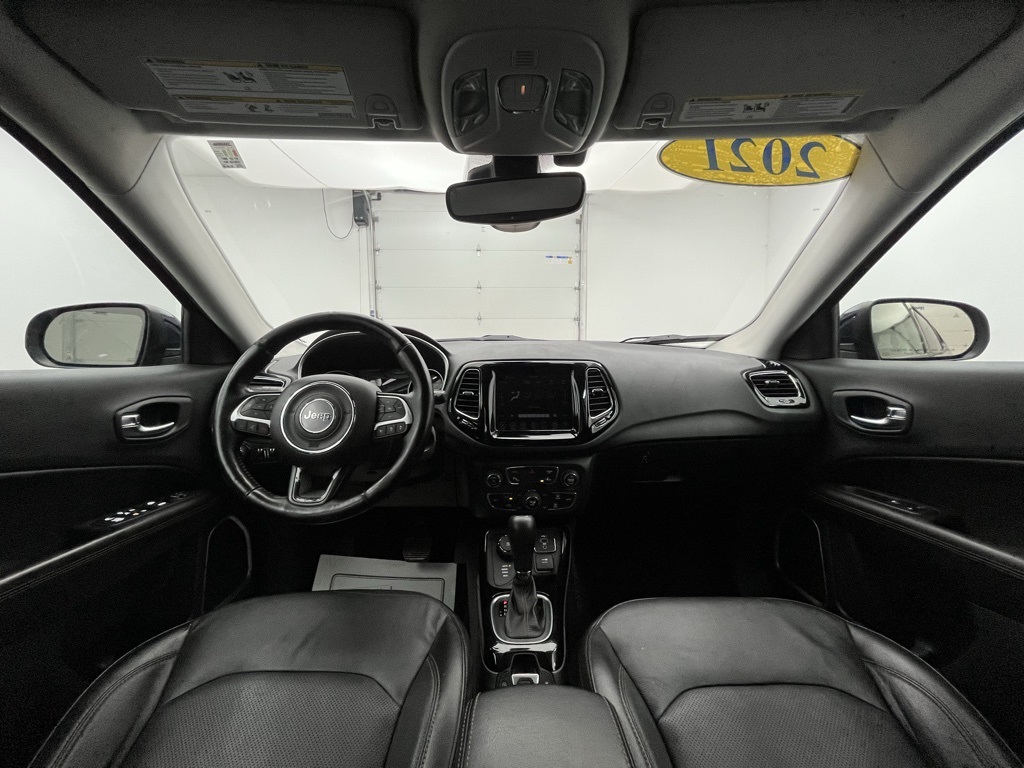 Vehicle image 9 of 34