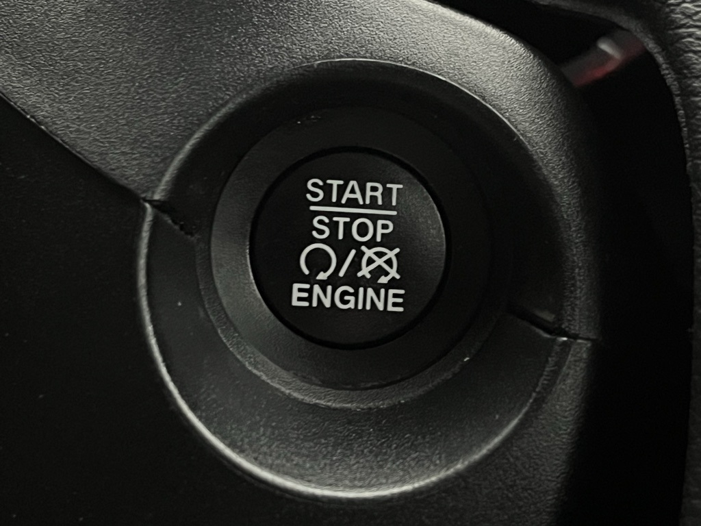 Vehicle image 10 of 34