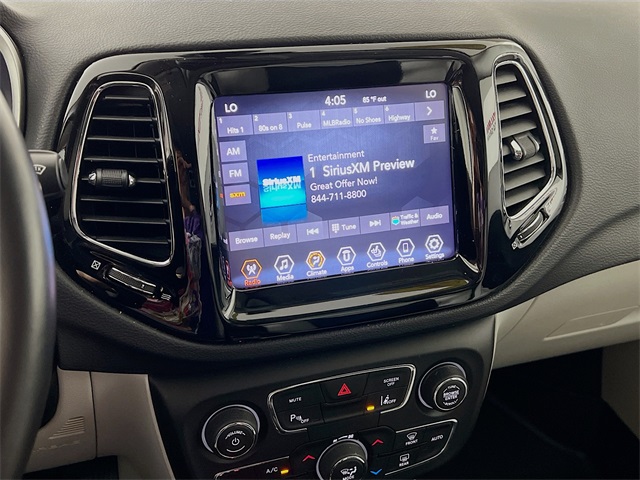 Vehicle image 17 of 41