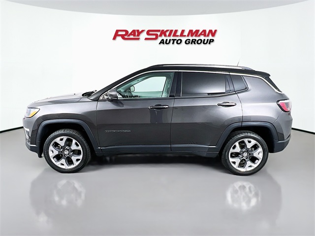 Vehicle image 8 of 41