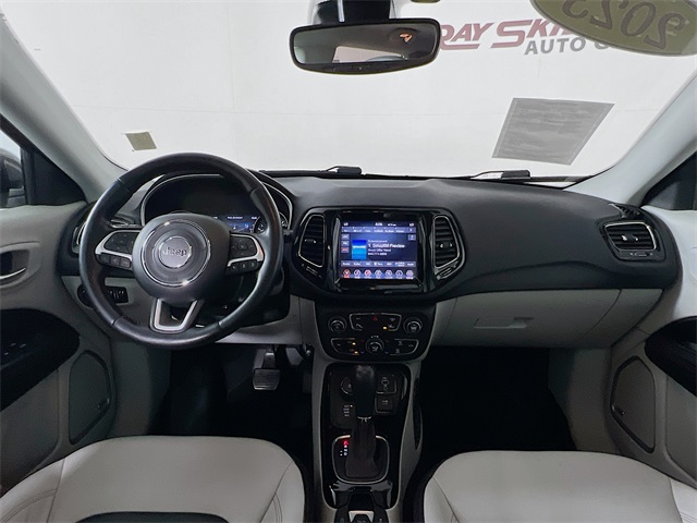 Vehicle image 24 of 41
