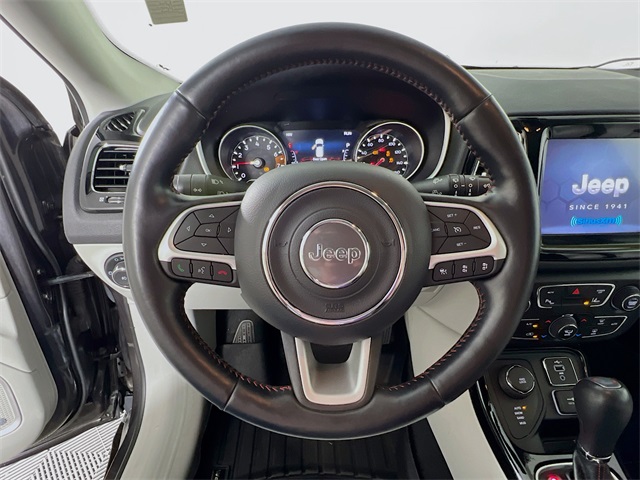 Vehicle image 12 of 41