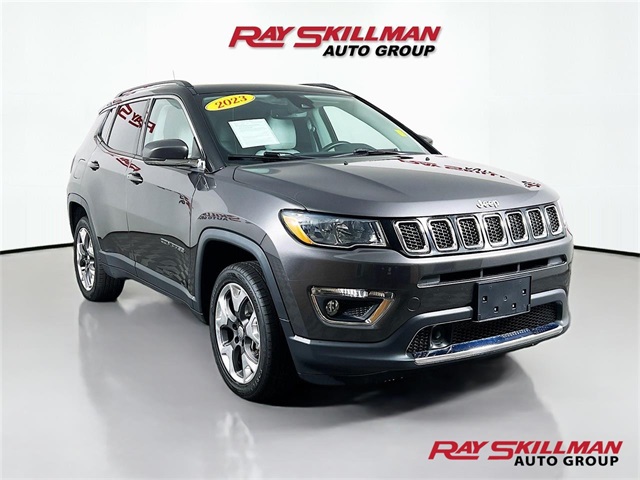 Vehicle image 3 of 41