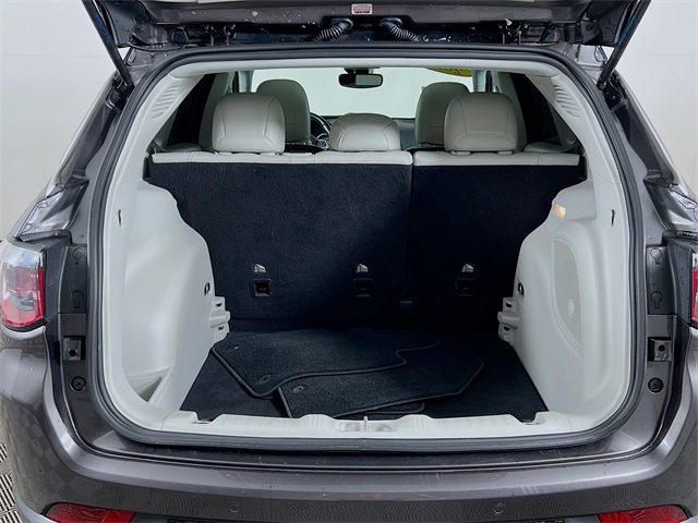 Vehicle image 26 of 41