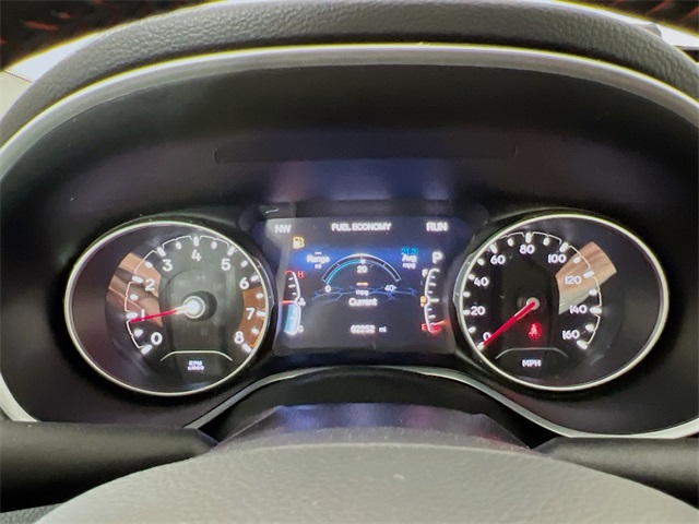 Vehicle image 14 of 41