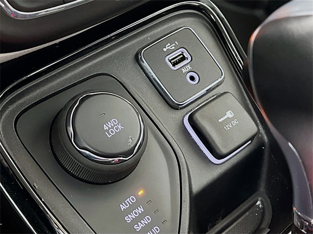 Vehicle image 20 of 41