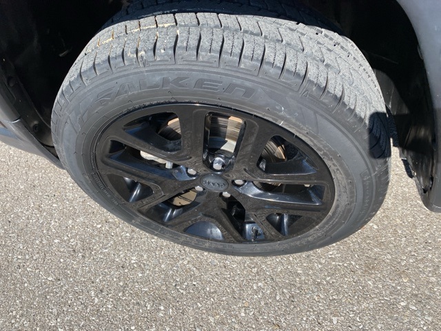 Vehicle image 33 of 33