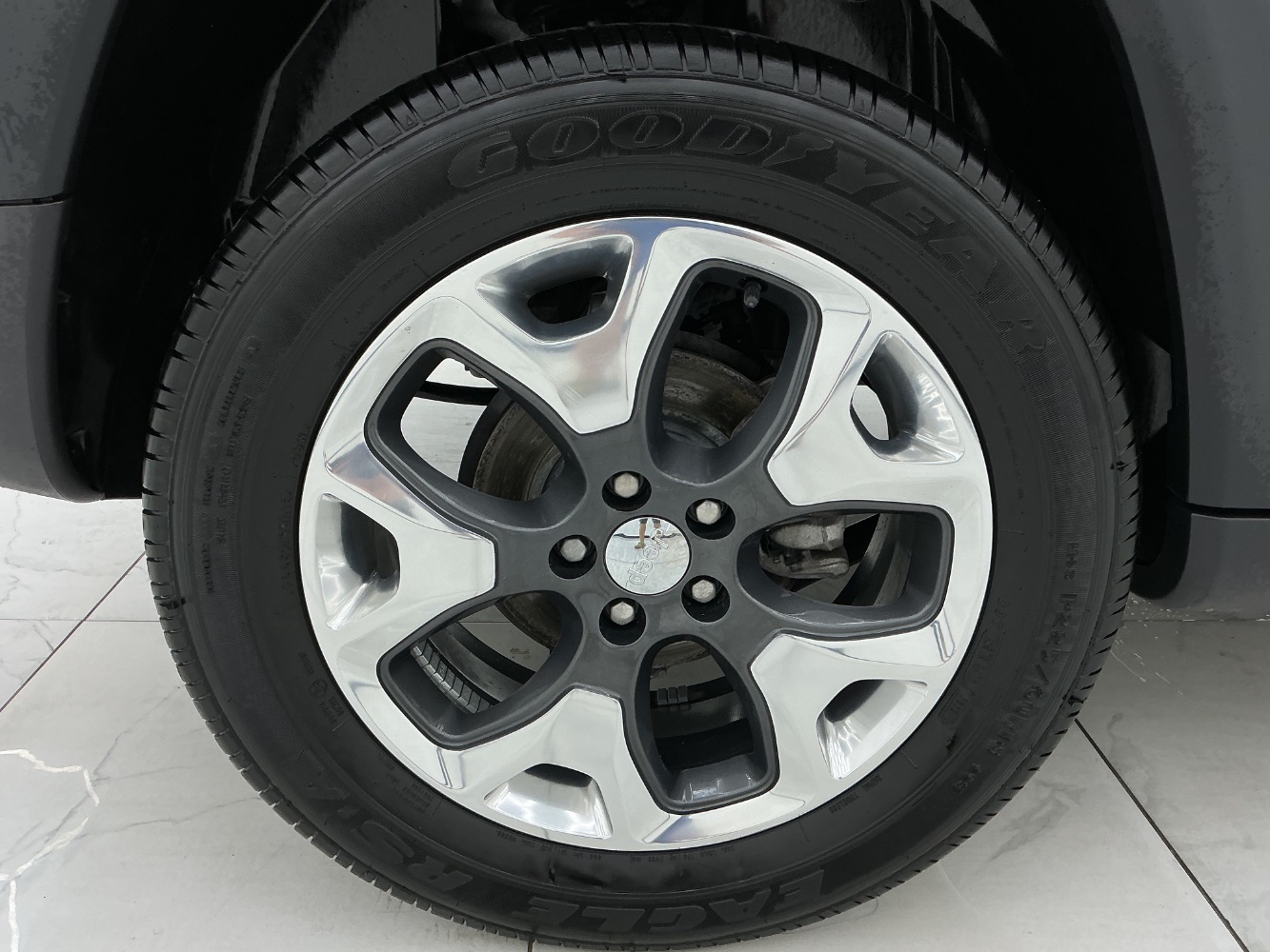 2021 Jeep Compass Limited Image 1 of 6