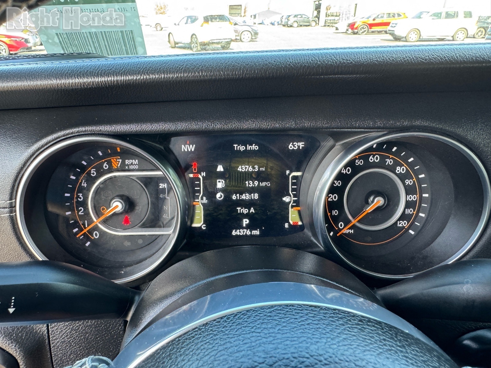 Vehicle image 19 of 28