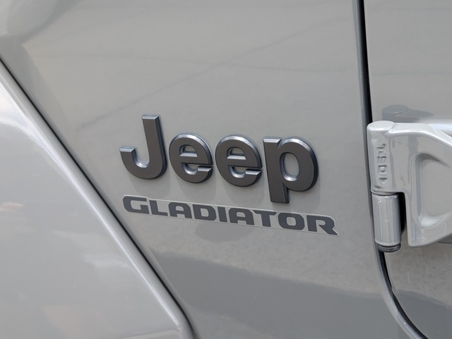 Vehicle image 29 of 30