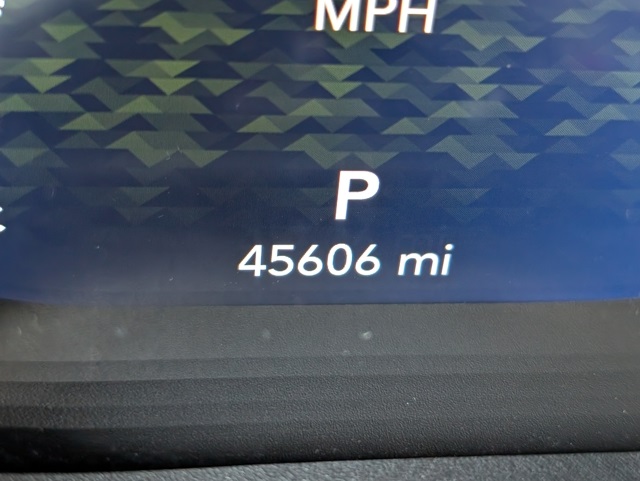 Vehicle image 25 of 30