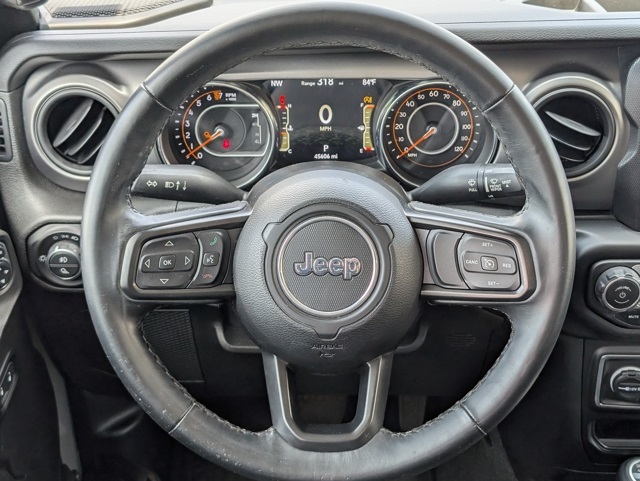 Vehicle image 22 of 30
