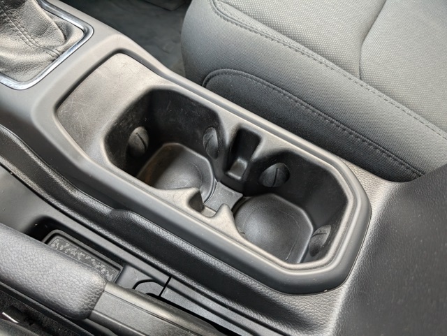 Vehicle image 27 of 30