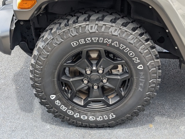 Vehicle image 28 of 30