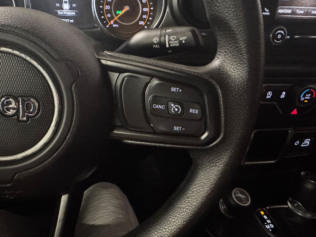Vehicle image 23 of 26