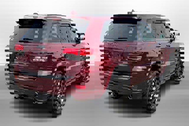 Vehicle image 5 of 39