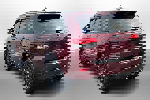 Vehicle image 7 of 39