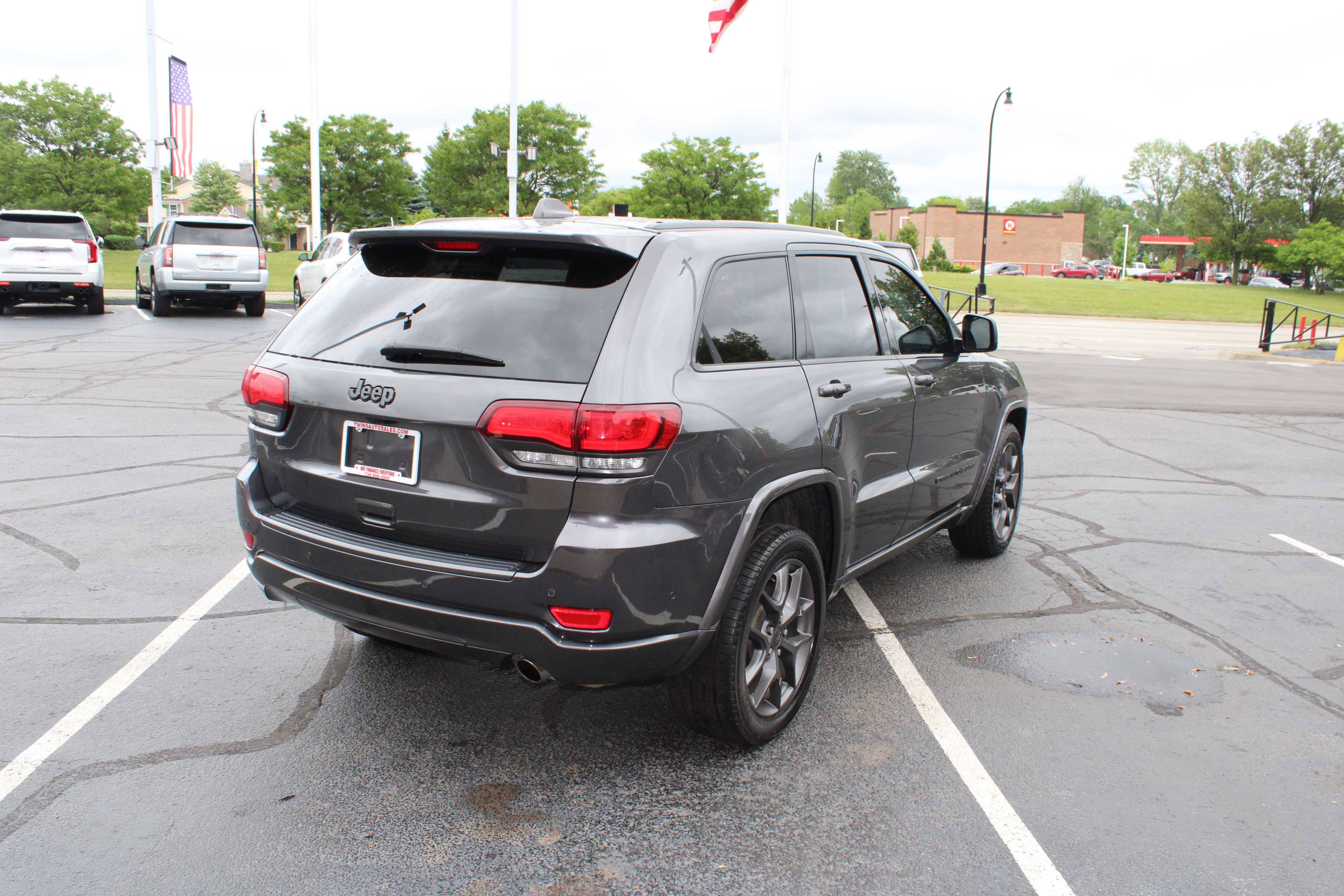 Vehicle image 5 of 26