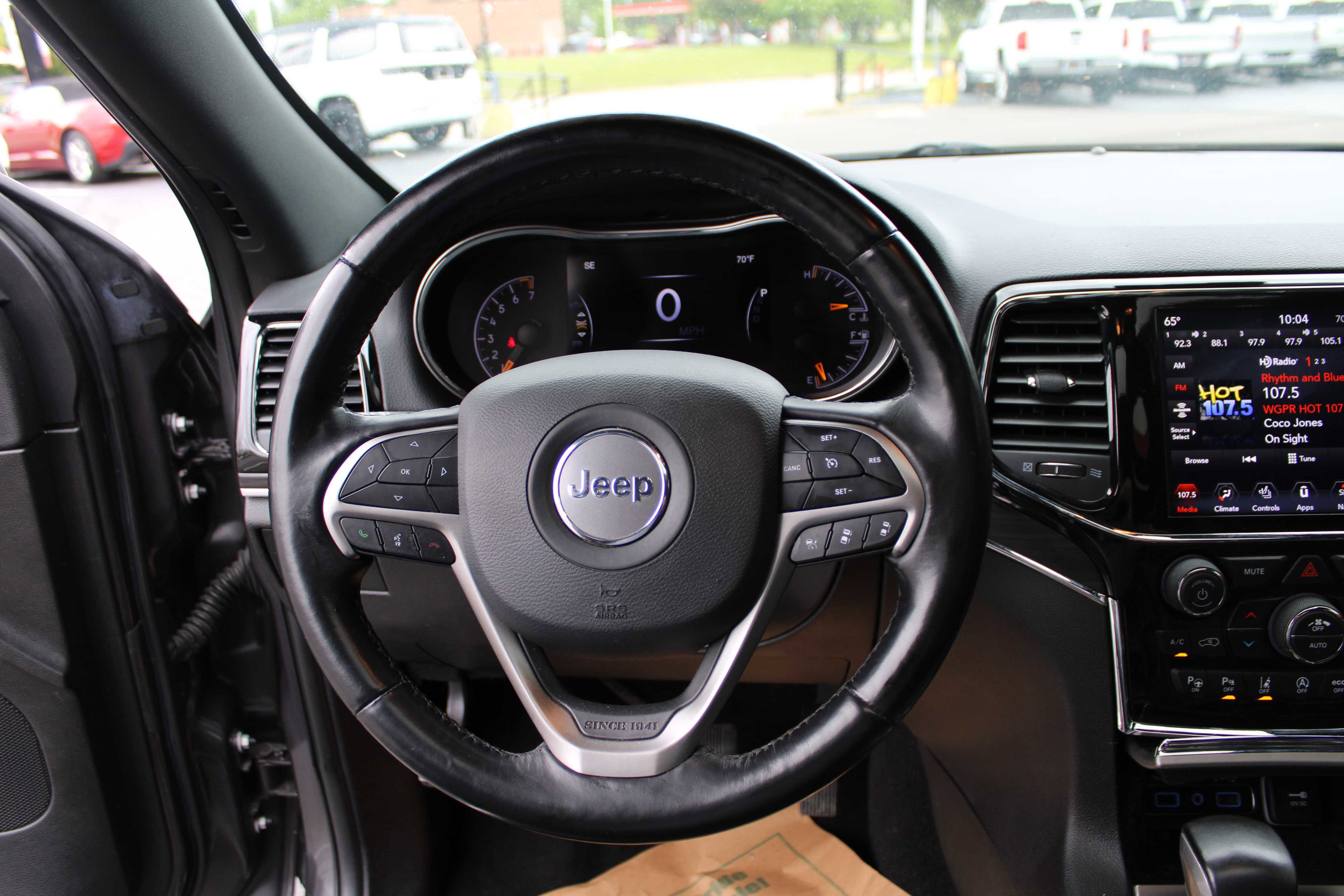 Vehicle image 14 of 26