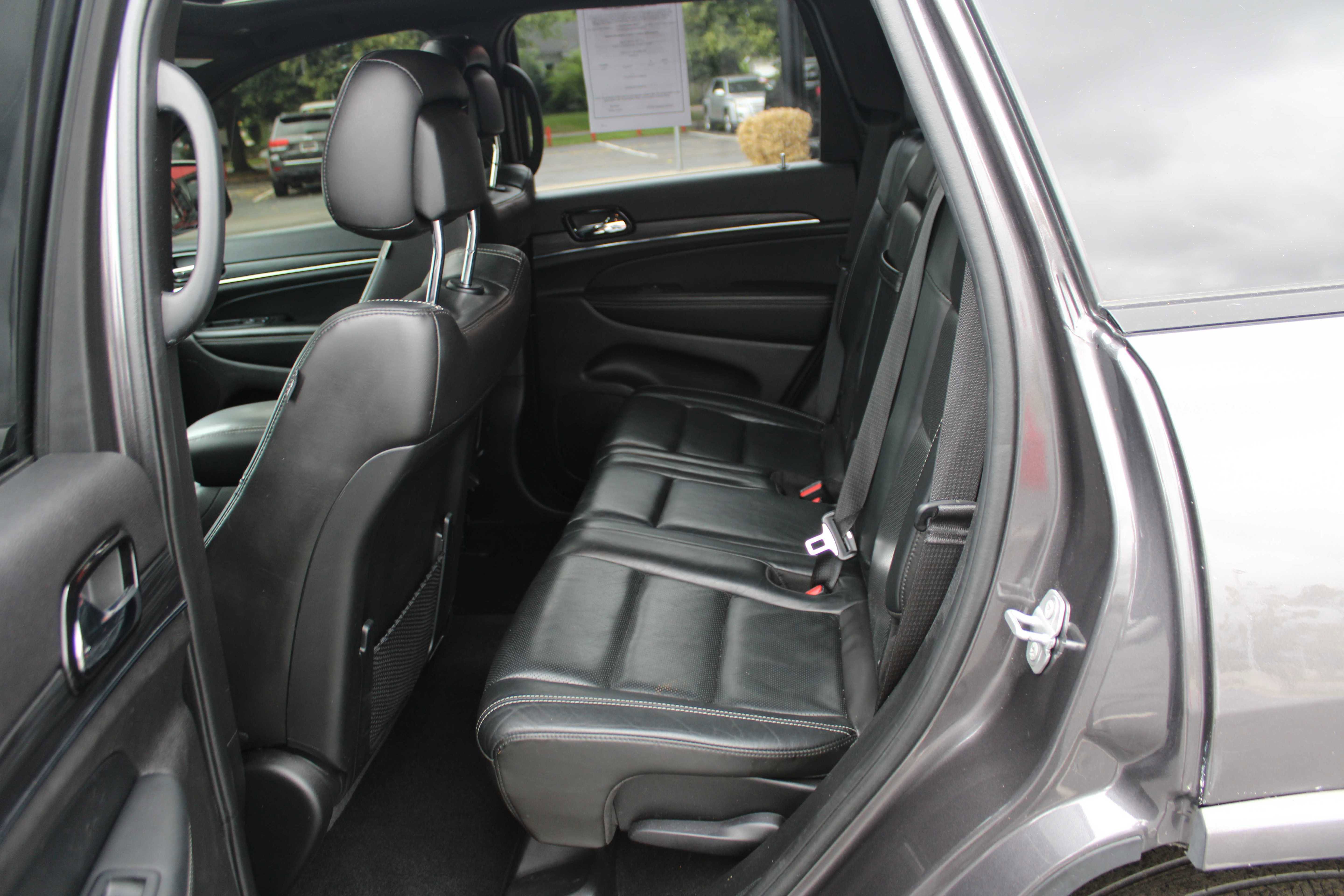 Vehicle image 9 of 26