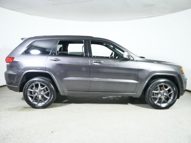 Vehicle image 7 of 42