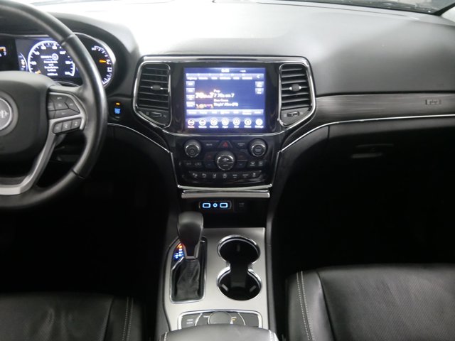 Vehicle image 19 of 42