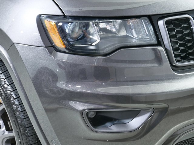 Vehicle image 25 of 42