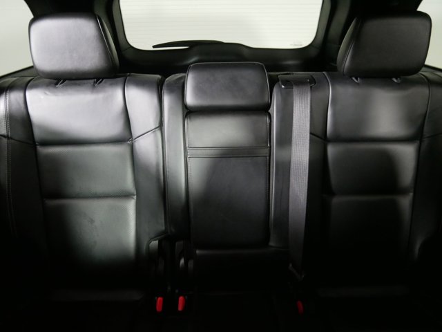 Vehicle image 22 of 42