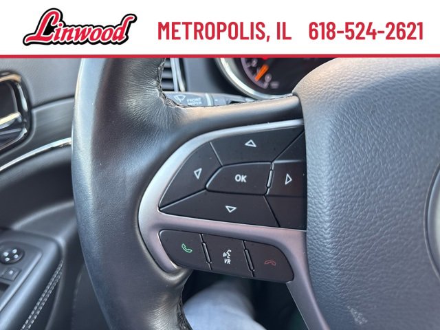 Vehicle image 19 of 40