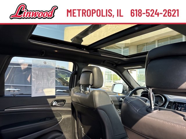 Vehicle image 11 of 40
