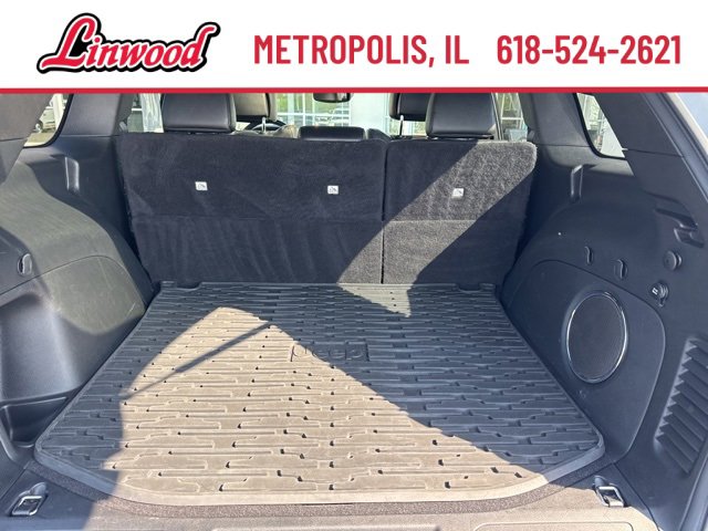 Vehicle image 13 of 40