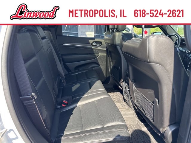 Vehicle image 9 of 40