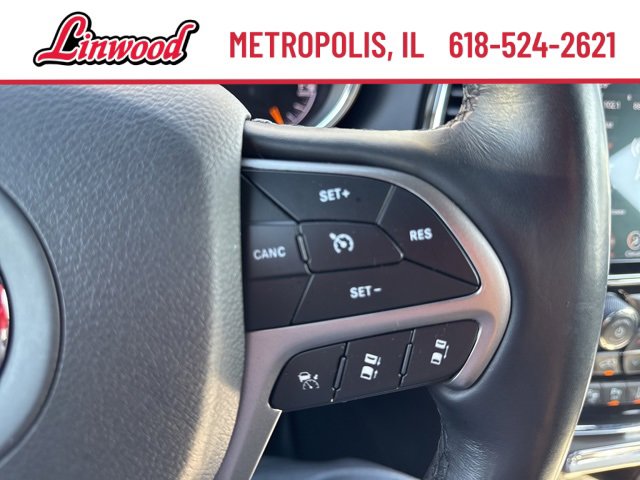 Vehicle image 20 of 40