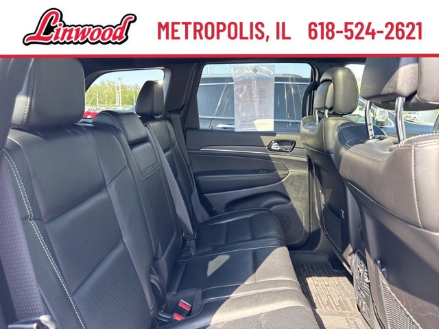 Vehicle image 10 of 40