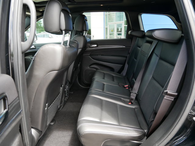 Vehicle image 11 of 31