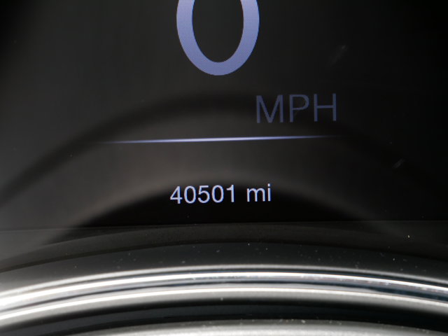 Vehicle image 18 of 31
