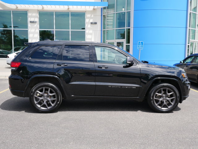 Vehicle image 4 of 31