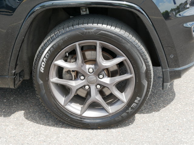 Vehicle image 9 of 31