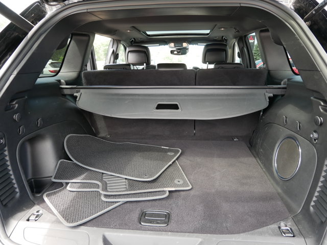 Vehicle image 10 of 31