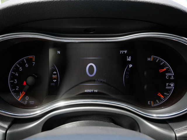 Vehicle image 17 of 31