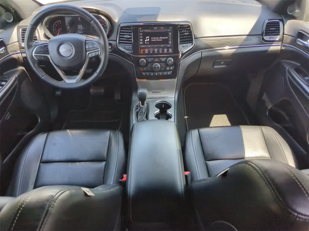 Vehicle image 32 of 33