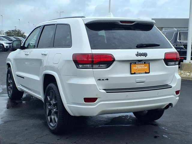 Vehicle image 8 of 29