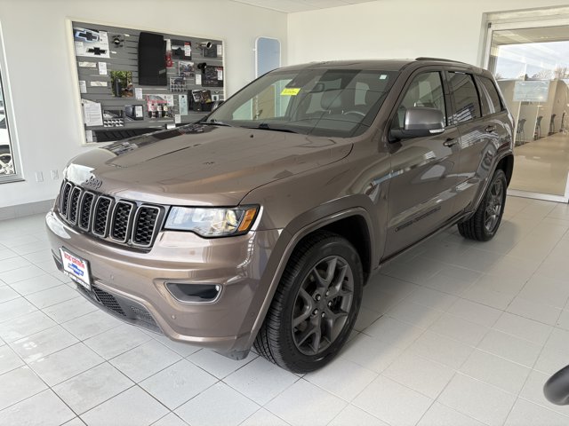 Vehicle image 2 of 19