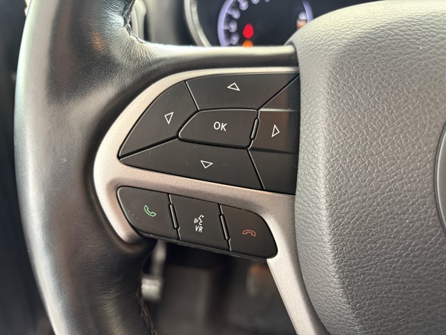Vehicle image 12 of 19