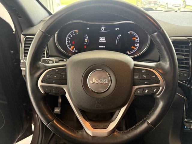 Vehicle image 11 of 19