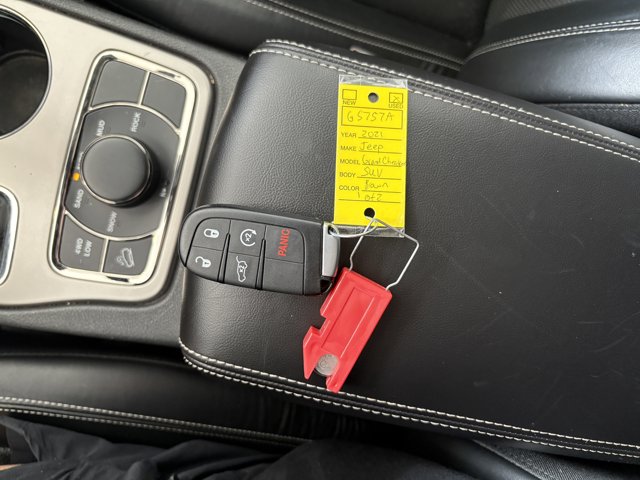 Vehicle image 19 of 19
