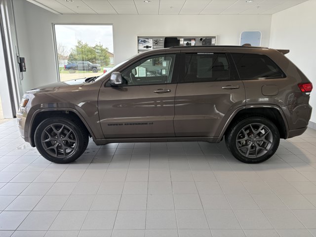Vehicle image 6 of 19
