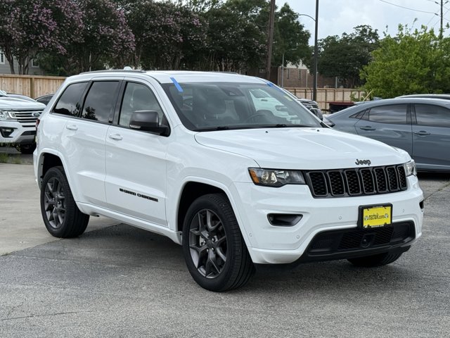 Vehicle image 4 of 30