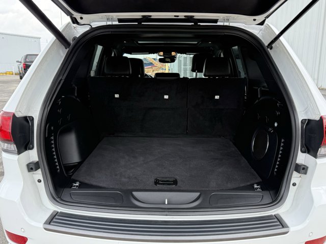 Vehicle image 11 of 30
