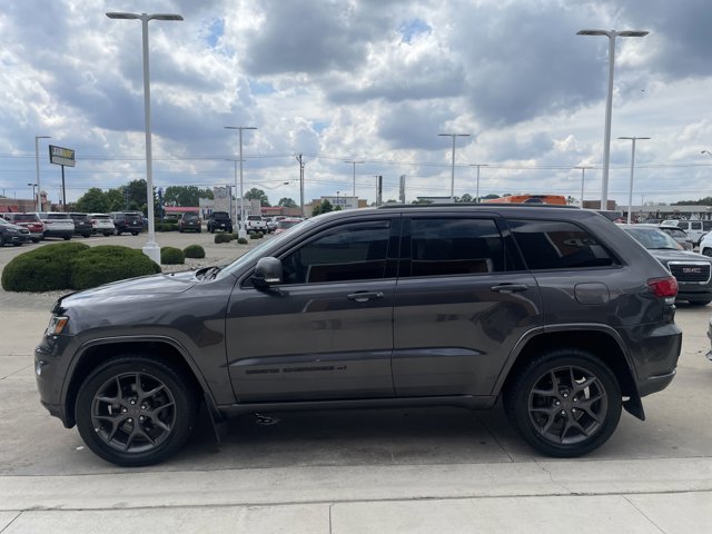 Vehicle image 8 of 42